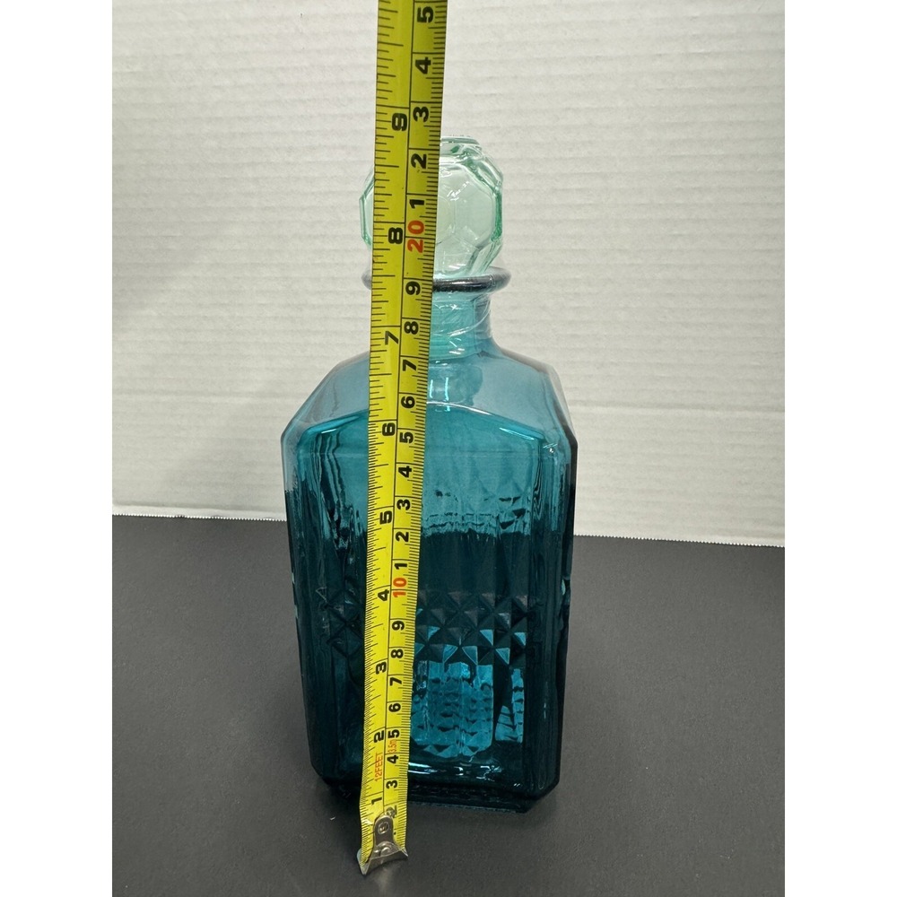 Glass Wine Decanter With Stopper 31 floz - Teal Ombré - 9" Tall - Picture 4 of 5